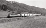 NMBS 5513 mit Leerwagen als Zug 49509 (Beverwijk H - Marche-les-Dames) auf Linie 125 bei Sclaigneaux, 09.04.1993. Scan 10453.