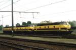 5512, 5511 und 5501 auf Bahnhof Ath am 19-05-2001.