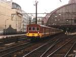 6238 mit IR 1662 Antwerpen Centraal-Neerpelt auf Bahnhof Antwerpen Centraal am 3-5-1998.
