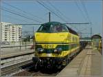 Herrlich anzuschauen war die HLD 6292 von Infrabel, als sie am 23.06.10 mit einigen Gterwagen den Bahnhof Antwerpen Luchtbal durchfuhr.