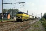 SNCB Diesellok 6245 erreicht am 3.10.1996 um 12.47 Uhr den Haltepunkt  Schulen und fhrt weiter in Richtung Antwerpen.