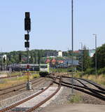 Captrain 285 118-7 (92 88 0076 102-7 B-ITL) am 14.06.2025 in Gera Hbf.