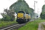Bei Boisheim kommen am Samstag den 18.5.2019 die beiden belgischen Dieselloks 7868 und 7867 im morgendlichen Nebel gen Venlo gefahren.