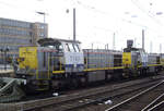 SNCB 7740, 0077 040-8, dahinter angekuppelt SNCB 7741, 0077 041-6, Bruxelles Midi, 30.10.2011.