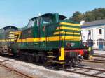 Die SCM diesellok (ex-SNCB) 8040 im Bf. WALCOURT, 20-09-2005.

Im schlepp, die diesellok 7304 mit ziel Mariembourg (CFV3V)