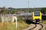 SNCB AM 41 4105 (95 88 0041 05  ?-?) als erstes Fahrzeug des S64 Zug 3910 (Charleroi-Central - Couvin) f�hrt am 25.Juli 2026 aus dem Gare de Mariembourg.