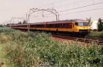 1190 (NMBS) mit IC 2483 Brussel Zuid-Amsterdam CS auf Bahnhof Barendrecht am 15-7-1994.