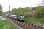 Belgiën
Lok 2001 von SNCB zieht einem Personenzug, umgeleitet im Sint-Joris-Weert
16/4/2011