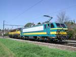 Die 2149, hier mit 5217, fähren nach Bbf. Ronet (Linie 130D). Dass ist ein Probe-zug für die 2149 nach Ihrer generalrevision. 16-04-2003