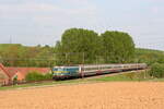 Belgiën
Lok 2314 von SNCB zieht einem Personenzug, im Sint-Martens-Bodegem
21/4/2011