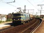 2620 mit eine Gterzug auf Bahnhof Antwerpen Dam am 21-5-2001.