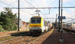 1317 und 7786 beide von SNCB kommen aus Richhtung Vise(B) mit einem Kurzen gemischten Güterzug aus Kinkempois(B) nach Antwerpen-Noord(B) und fahren durch Tongeren(B) und fuhren in Richtung
