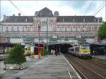 Der Hauptbahnhof von Verviers (Verviers Central) ist als fünfgleisiger Sattelbahnhof ausgeführt, was bedeutet, dass das Empfangsgebäude, welches quer zu den Gleisen gebaut wurde, auf jenen sattelt.