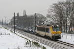 Belgiën
Lok 1331 von SNCB zieht einem leerem Stahlzug Antwerpen - Bettembourg, im Mortsel
2/12/2010