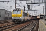 1338 und 1319 mit Stahltrgern aus Luxemburg in Antwerpen-Berchem.