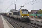 NMBS hle 1334 und eine CFL Lok mit Containerzug aufgenommen am 22/03/2014 im Bahnhof Duffel 