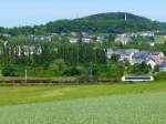 Luxemburg, Strecke (Athus (B) -) Rodange - Bettembourg (- Woippy (F) ),
die SNCB HLE 1303 mit Fret zwischen Belval-Rédange und Belval-Lycée unter 25 kV