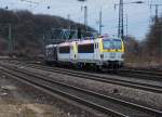 Die beiden belgischen Lkos 1833 und 1834 werden von E189 207 der CTL Logistics durch den Bahnhof Kln-West gezogen.