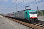 hle 2816 mit Intercity IC9236 Amsterdam-Brussel am 11.08.2012 in Bahnhof Antwerpen-Luchtbal 