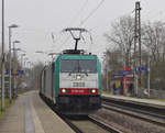 E 186 200 ( COBRA 2808 ) und eine weitere 186er bringen ihren leeren Kokszug von der Zentralkokerei Dillingen zurück nach Maasvlakte.