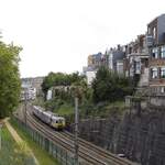 Der AM 66 642 der SNCF ist am 17.10.2023 auf seine Fahrt von Aachen nach Spa in Verviers unterwegs