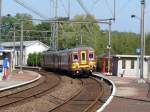 Triebwagen 166 auf der Fahrt von Welkenraedt nach Spa fhrt in den Bahnhof Dolhain-Gileppe ein.