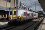 Triebzug der Baureihe 72-73 wartet auf Abfahrt nach Spa-Gronstre im Bhf Welkenraedt.