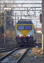 Der Triebzug 356 kommt am 27.12.08 als IR aus Antwerpen und fhrt in die Haltestelle Liers ein, um kurze Zeit spter seine Reise nach Lige Guillemins fortzusetzen. (Jeanny)