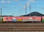 Diese mir unbekannter Triebwagen 975 (Postwagen?) stand in Bf Bressoux am 30.10 2010.