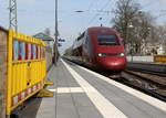 Der Thalys aus Köln-Hbf(D) nach Paris(F) kommt durch Kohlscheid als Umleiter aus Richtung Rheydt,Herzogenrath und fährt in Richtung Aachen-West,Aachen-Schanz,Aachen-Hbf und fährt die