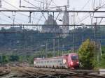 Der Thalys Paris-Nord - Kln ist soeben in Lige-Guillemins abgefahren, und schleicht nun durch Angleur um dann auf der neuen Hochgeschwindigkeitsstrecke bis Aachen Tempo aufzunehmen.