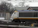 Dann ffnet sich unter groem Getse das Tor und schon entflieht ein Eurostar seinem Gehege, um in Richtung London davon zu fahren. Bruxelles Midi am 07.03.08