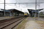 Inselbahnsteige in Schaerbeek Gare mit dem SNCB AM 08 08168 (94 88 008 168 1-1) am 23.Juli 2026.