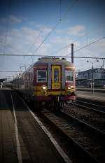 Triebwagen 202 verlie am 2.1.10 den Bf Kortrijk um die Rckfahrt als L/R 663 nach Brugge anzutreten.