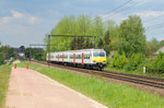 Triebzug 363 der Serie AM80 unterwegs als IC2912 Antwerpen-Centraal - Liège-Guillemins, hier aufgenommen am 07/05/2016 am Ortsausgang von Hoeselt.