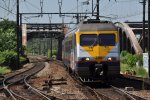 Break 304 bei der Einfahrt in den Bahnhof Mechelen. 26.05.2012