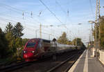 Der Thalys aus Köln-Hbf(D) nach Paris(F) kommt durch Kohlscheid als Umleiter aus Richtung Rheydt,Herzogenrath und fährt in Richtung Aachen-West,Aachen-Schanz,Aachen-Hbf und fährt die Kohlscheider-Rampe hoch. 
Aufgenommen von Bahnsteig 1 in Kohlscheid. 
Bei Sommerwetter am Nachmittag vom Nachmittag vom 14.10.2019.