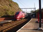 Thalys Paris-Kln fhrt an der Haltestelle  Dolhain-Gileppe  vorbei. September 2009. Bald wird der neue Tunnel fertig sein und die Haltestelle verlegt.