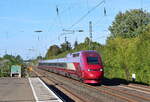 Thalys 4332 rauscht durch Angermund gen Düsseldorf.

Angermund 09.10.2022
