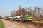 Belgiën
Lok 2010 von SNCB zieht einem leerem Kalkzug, im Hever
8/3/2011