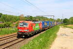 Belgiën
Lok 193 300 von DBC mit einem Containerzug, in Sint-Martens-Bodegem
18/5/2023
