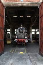 CFV3V 158 'ELNA 5' (ex�Teutoburger Wald-Eisenbahn�154, ex�Kleinbahn Kaldenkirchen–Br�gge�158, ex Stoomtram Goes-Borsele 7 [NL], Hersteller: Henschel & Sohn, Baujahr: 1940, Fabr.Nr.: 24917) am 25.Juli 2026 im Depot Mariembourg.


CFV3V AD 09  ...