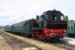 CFV3V 158  ELNA 5  (ex�Teutoburger Wald-Eisenbahn�154, ex�Kleinbahn Kaldenkirchen–Br�gge�158, ex Stoomtram Goes-Borsele 7 [NL], Hersteller: Henschel & Sohn, Baujahr: 1940, Fabr.Nr.: 24917) abfahrbereit mit dem zweiten Zug des 25.Juli 2026 im Depot Mariembourg.