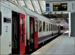 Das Beweisfoto, dass am 06.02.2011 ein I 10 Wagen im IC A Oostende-Eupen eingereiht war. Das Bild wurde im Bahnhof Lige Guillemins gemacht. (Jeanny)