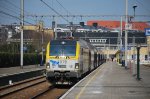 Der IC-E-Zug nach Tongeren wartet im Bhf Blankenberge auf Abfahrt (26.03.2013)