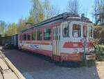 Der Zahnrad-Triebwagen BDeh 4/4 514 der TPC Gruppe, am 07.04.2026 bei der Schmalspurbahn in Pairi Daiza.