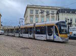 Straßenbahn Brüssel Zug 3060 auf der Linie 93 zum Stadion vor der Station Palais, 01.03.2024.