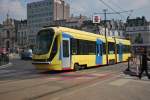 Brsseler Strassenbahn fhrt ber die Place Louise (14.