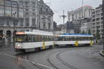 De Lijn Antwerpen PCC 7070 und 7076 aufgenommen 03.05.2017 am Koningin Astridplein, noch bis Juni 2017 temporärer Endpunkt von Linie 24 Abschnitt Schoonselhof-Centraal Station