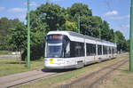 Albatros 7306 von De Lijn aufgenommen 10.06.2017 am Haltestelle P+R Linkeroever, jetzt fahren auch die Bombardier Flexity 2 auf Linie 5 von Wijnegem nach Antwerpen LO 